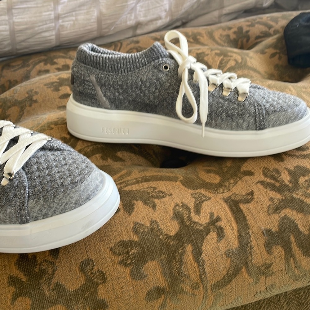 New Italian Peserico gray sneakers, size 8, maybe worn once, like new condition